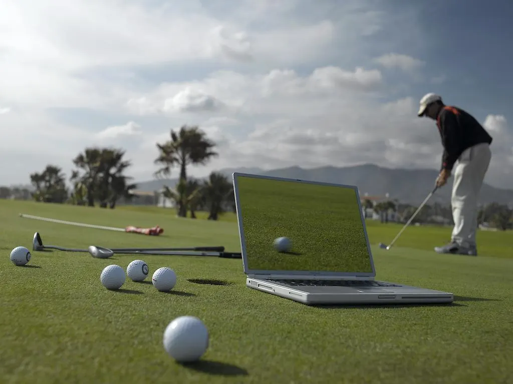 Parador De Malaga Golf Hotel